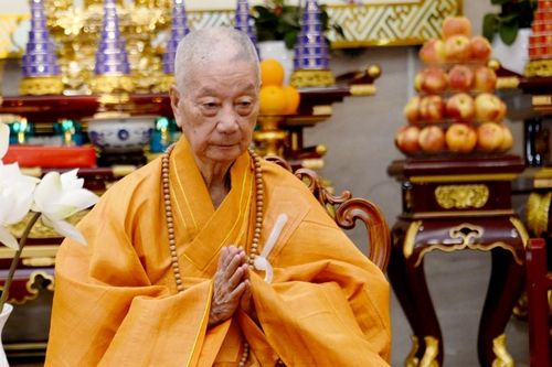 Đức Pháp chủ GHPGVN: 'Trí tuệ chỉ đạo cho suy nghĩ, lời nói và hành động, quyết định mọi thành tựu'