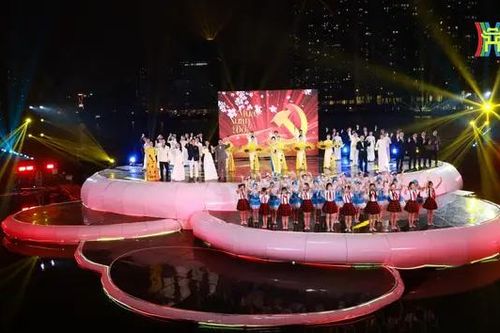 'Mùa Xuân đỏ' tái hiện chặng đường đầy vẻ vang của Đảng