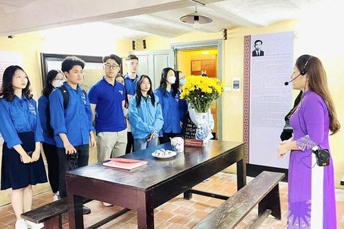 Nhân lên khát vọng cống hiến từ những 'địa chỉ đỏ'