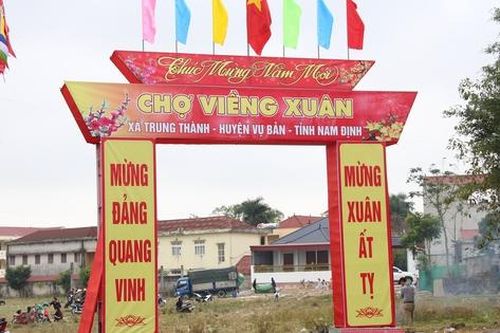 Không khí chợ Viềng nơi 'mua may, bán rủi' lớn nhất miền Bắc ra sao trước ngày tổ chức?