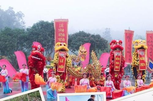 Du Xuân miền Trung: 3 lễ hội tháng Giêng vui quên lối về, nhất định phải khám phá