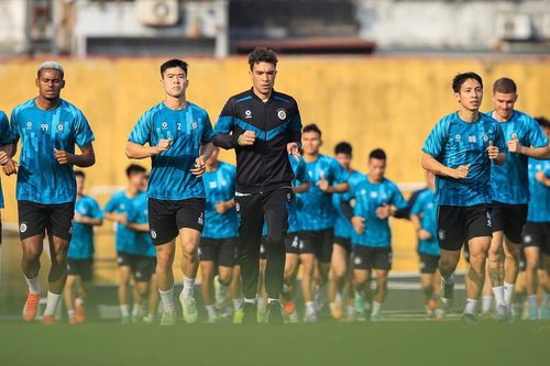 Hà Nội FC gặp khó khi tới 'xông đất' Thiên Trường