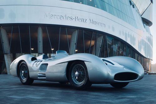 Mercedes-Benz W 196 R – siêu phẩm xe đua chốt giá kỷ lục 54 triệu USD