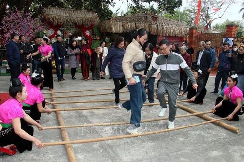 Khai mạc chợ Tết 'Một thoáng Thành Nam' Xuân Ất Tỵ 2025