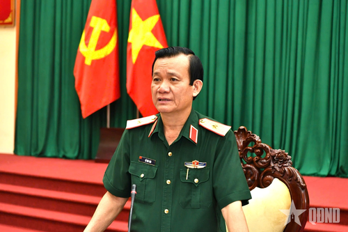 Bàn giao chức trách, nhiệm vụ Chủ nhiệm Chính trị Quân khu 9