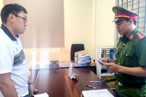 Triệt phá lò sản xuất cà-phê giả