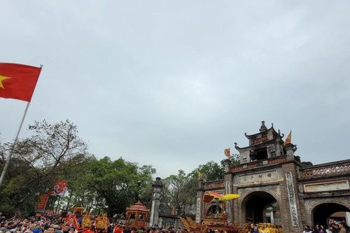 Tái hiện ngày vua An Dương Vương nhập cung lên ngôi vương