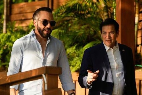 El Salvador sẵn sàng tiếp nhận tất cả những người bị Mỹ trục xuất
