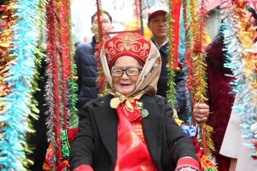 36 'cụ Thượng' tại Quảng Ninh được con cháu rước tế lễ miếu Tiên Công