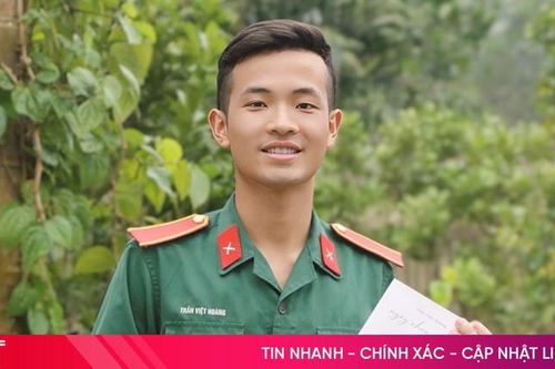 Tình yêu văn chương của người lính trẻ Trần Việt Hoàng