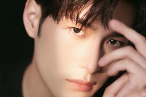 Showbiz thêm tin buồn: Một nam diễn viên trẻ qua đời vào mùng 2 Tết, gia đình giữ kín thông tin