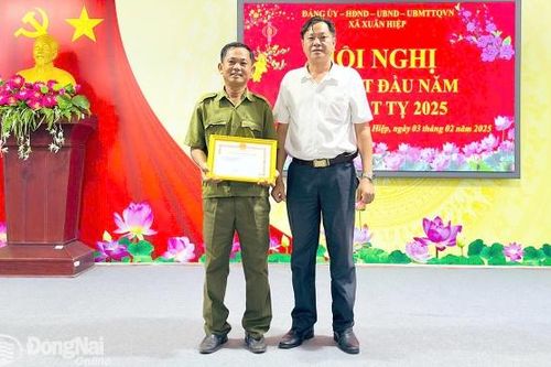 Công dân không tham của rơi