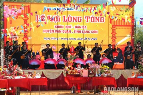 Khai mạc Lễ hội Lồng tồng Khòn Khẻ - Bản Dạ, xã Bình Phúc, huyện Văn Quan