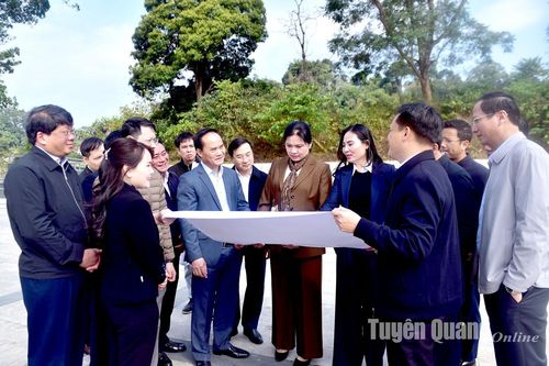 Đồng chí Bí thư Tỉnh ủy Hà Thị Nga kiểm tra, nắm tình hình sau nghỉ Tết Nguyên đán