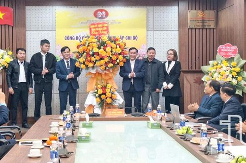Phát triển Đảng trong doanh nghiệp: Cách làm của Đảng bộ TP. Sông Công