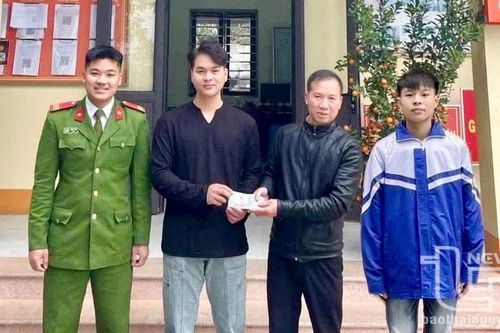 Đại Từ: Học sinh trả lại 45 triệu đồng nhặt được