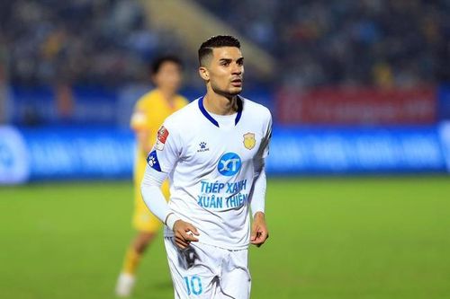 Bầu Thiện và CLB Nam Định được khen thưởng trước trận gặp Hà Nội FC