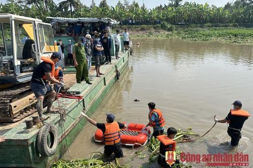 Tìm thấy thi thể 3 nạn nhân bị nước cuốn trên sông Tiền