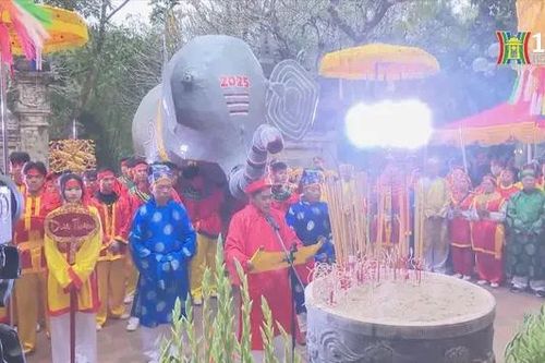 Hàng vạn người dự lễ hội đền Gióng Sóc Sơn 2025