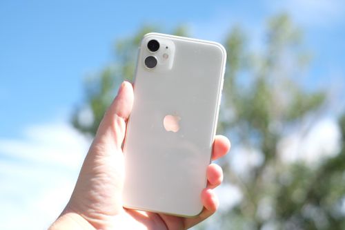 Apple bất ngờ phát hành phiên bản iOS 18.3 mới cho chiếc iPhone 6 năm tuổi