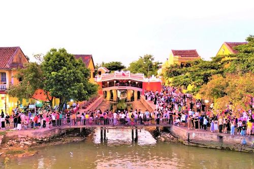 Di sản văn hóa thế giới hút khách du lịch