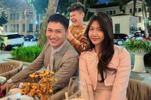 Con gái Mạnh Trường ra dáng thiếu nữ ở tuổi 16