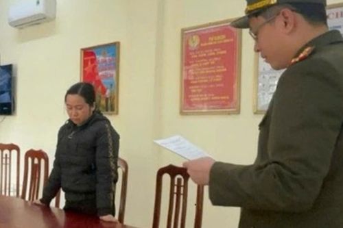 Khởi tố đối tượng làm giả con dấu của tổ chức