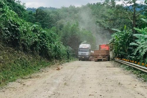 Khẩn trương khắc phục hư hỏng, đảm bảo giao thông trên quốc lộ 14D