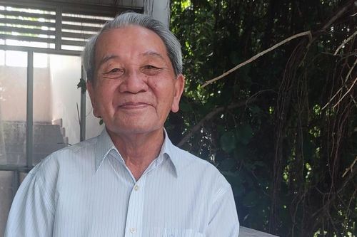 Nhà thơ Hoài Vũ: 'Với tôi, thơ là máu thịt'