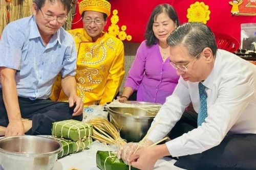 Thành phố Hồ Chí Minh dành hơn 1.295 tỷ đồng thực hiện chăm lo Tết Ất Tỵ