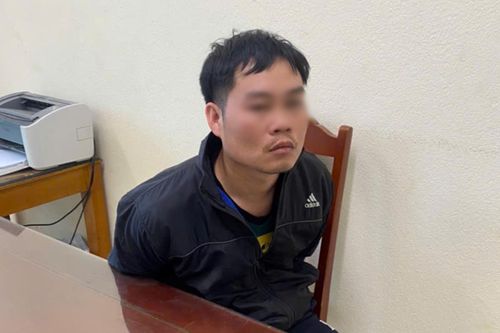 Bắt được người cha nghi dìm chết con nhỏ