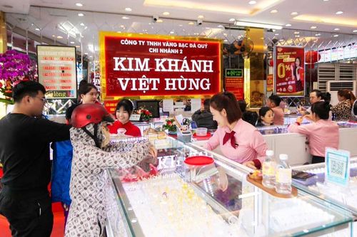 Sát ngày Thần Tài, mãi lực thị trường vàng Đà Nẵng vẫn bình thường