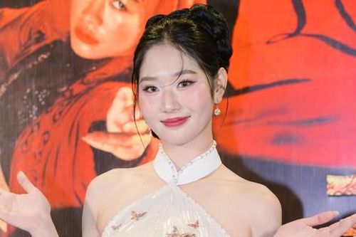 'Mỹ nhân gen Z' SyNi Trang nói gì khi bị so sánh với Nguyễn Cao Kỳ Duyên, Trần Tiểu Vy, Đoàn Thiên Ân?
