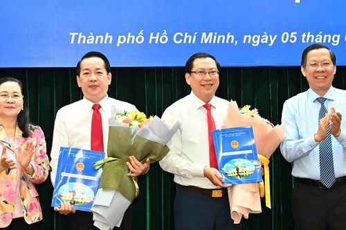 TPHCM trao quyết định phê chuẩn chức danh Chủ tịch HĐND và Phó Chủ tịch UBND TP Thủ Đức