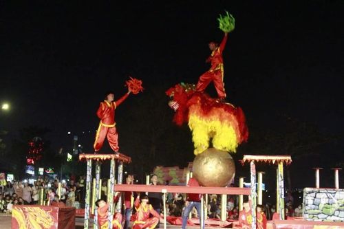 Khai mạc Liên hoan Lân sư rồng Đông Nam bộ mở rộng