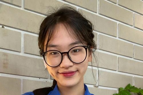 Nữ sinh người Tày 4 năm kiên trì theo đuổi giải Nhất HSG cấp tỉnh