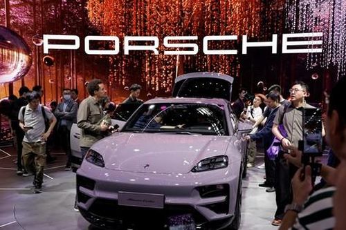 Hai lãnh đạo cấp cao của Porsche mất việc vì doanh số giảm