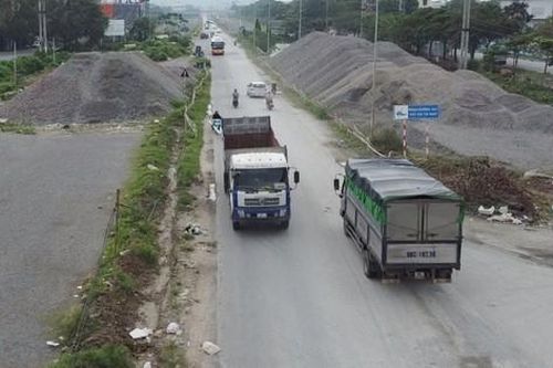 Nhiều dự án giao thông trọng điểm Hà Nội vẫn giải ngân 'bết bát'
