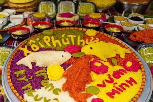 Những mâm xôi có tạo hình độc, lạ ở làng Phú Thượng