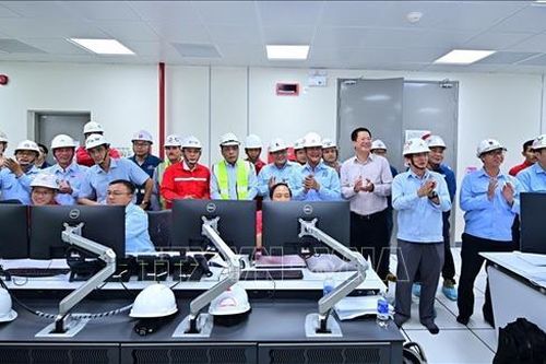 Nhà máy điện Nhơn Trạch 3 hòa lưới điện quốc gia