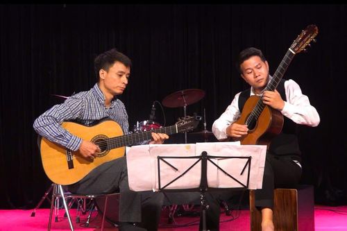 Nghệ sĩ guitar Đào Như Khánh với đam mê thổi hồn vào dân ca Việt