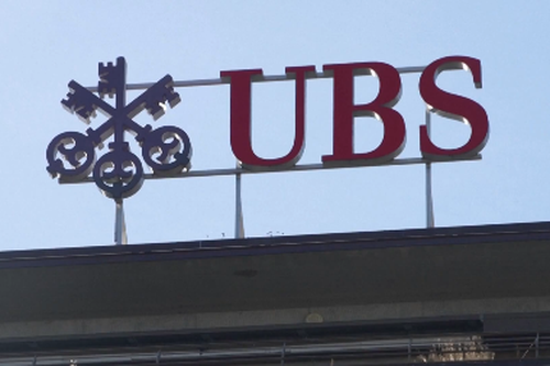 Lợi nhuận UBS vượt kỳ vọng, thương vụ sáp nhập Credit Suisse 'về đích' đúng hạn?