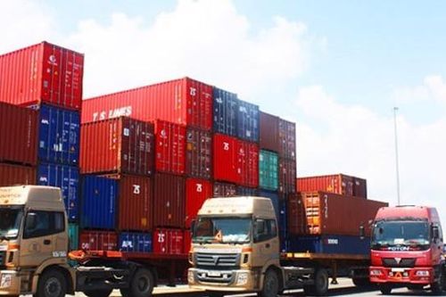 Luật giao thông mới 2025 tác động mạnh tới ngành logistics và chuỗi cung ứng