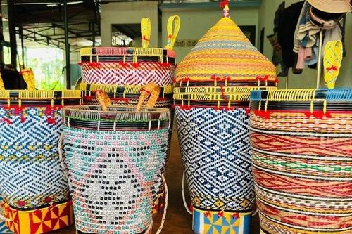 Người gùi hơ'mon về đâu