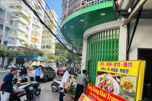 Vụ nhà hàng bị khách nước ngoài tố tính giá 'trên trời': Nhà hàng đóng cửa khi Đoàn kiểm tra của TP. Nha Trang đến làm việc