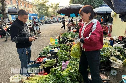 Thực phẩm sau kỳ nghỉ Tết dồi dào, giá cả ổn định