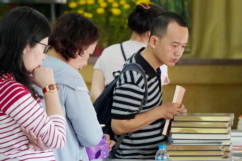 Hội sách Xuân Ất Tỵ tại chùa Phật Học Xá Lợi (Q.3)