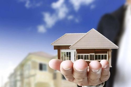 Chủ đầu tư khi bán nhà ở hình thành trong tương lai có phải thông báo cho cơ quan quản lý không?