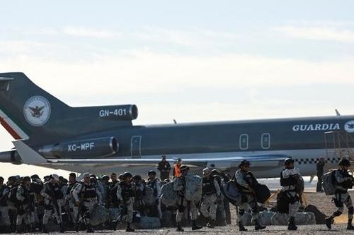 Giữ lời hứa với ông Trump, Mexico đưa 10.000 lính đến biên giới Mỹ