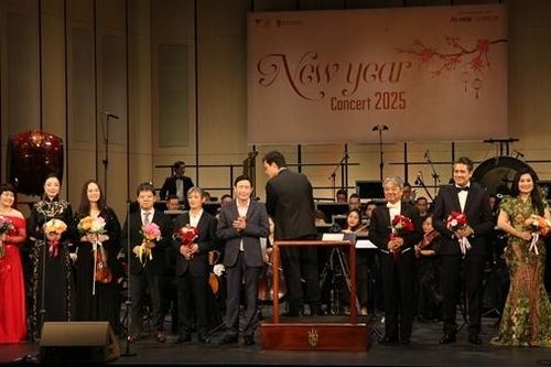 'Hòa nhạc chào xuân – New year concert 2025': Ngập tràn những giai điệu xuân tại Nhà hát Hồ Gươm